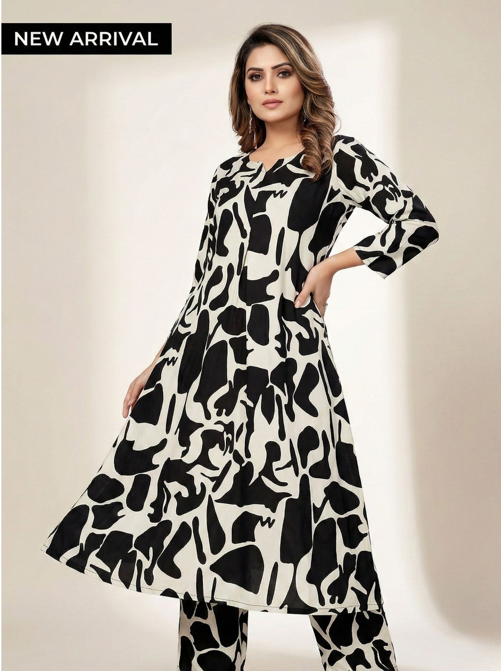 PODIYO - Monochrome Magic Abstract Co-ord Set